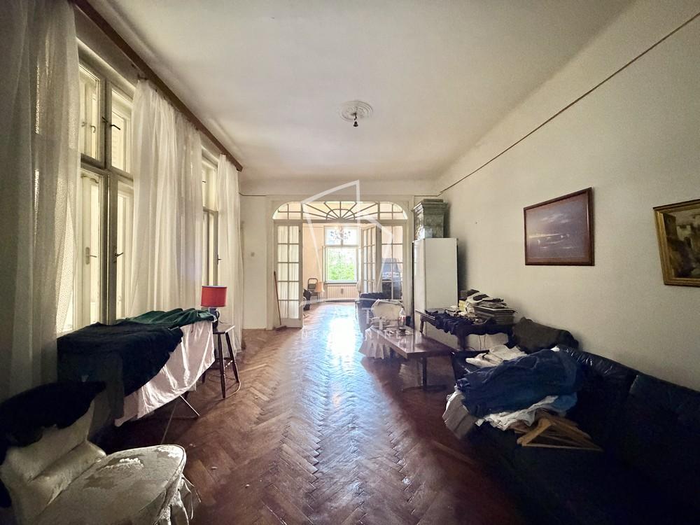Stan na prodaju u Beogradu, Vračar, troiposoban, 101m2, cena 360000 evra