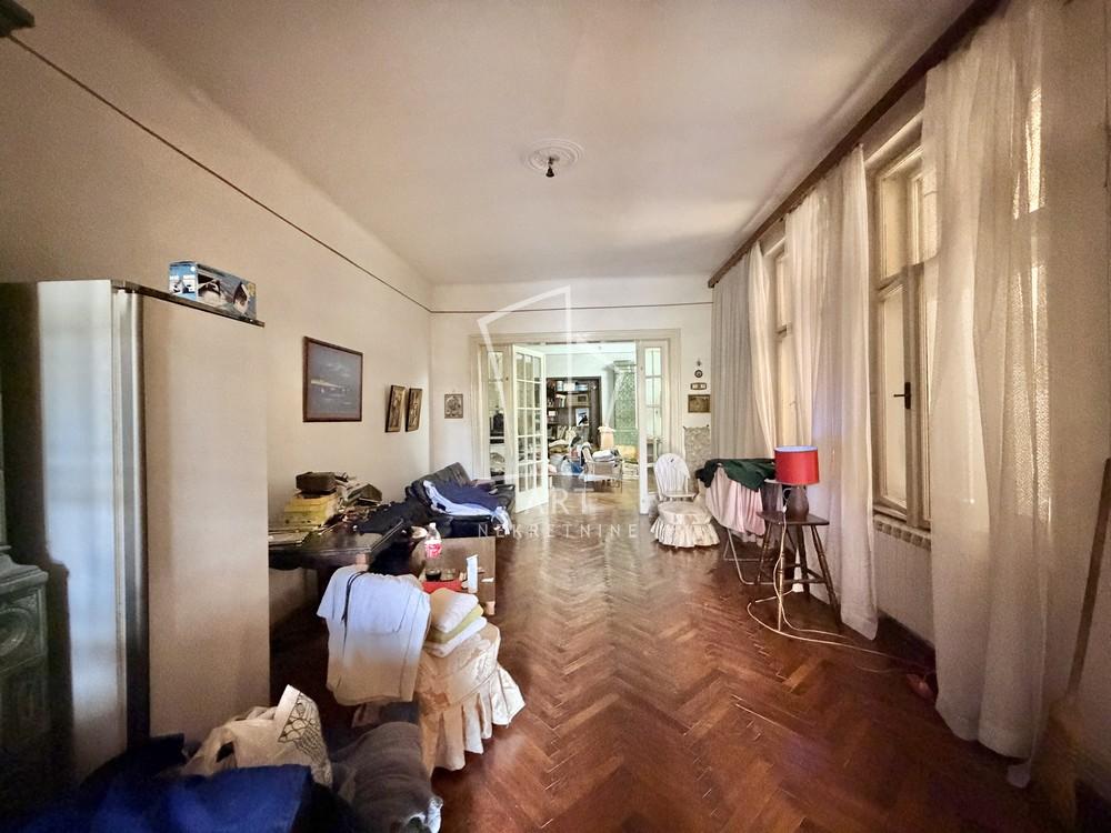 Stan na prodaju u Beogradu, Vračar, troiposoban, 101m2, cena 360000 evra