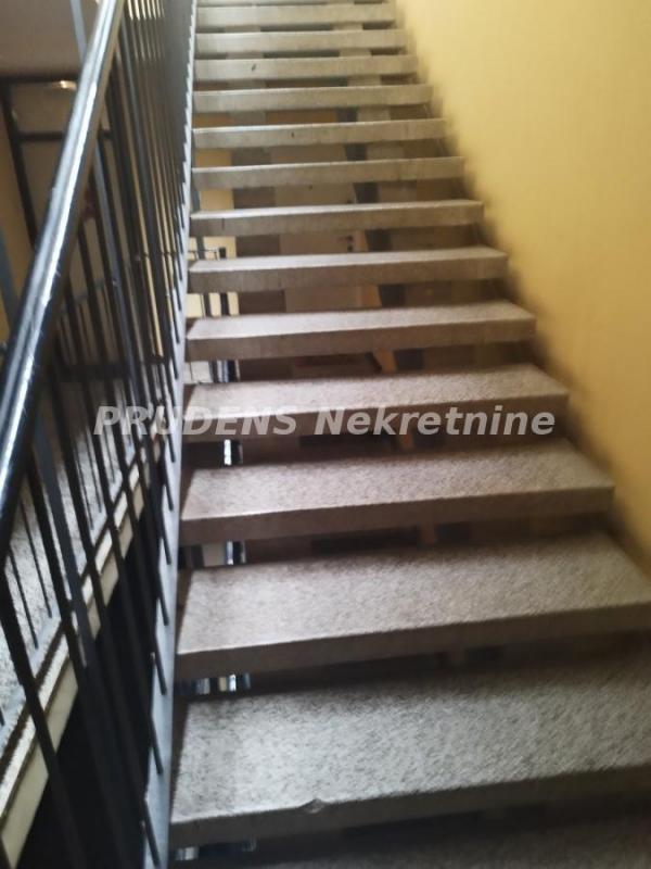 Stan na prodaju u Beogradu, Surčin, dvosoban, 52m2, cena 102000 evra