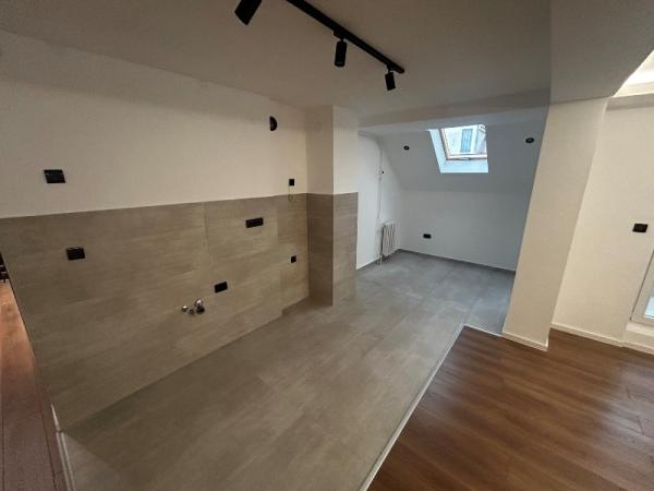 Stan na prodaju u Beogradu, Železnik, 102m2, cena 209000 evra
