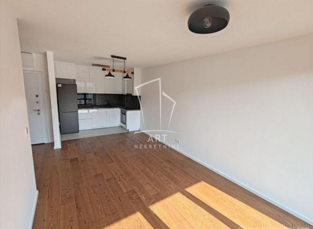 Stan na prodaju u Beogradu, Višnjička banja, dvosoban, 46m2, cena 160000 evra