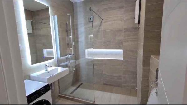 Stan na prodaju u Beogradu, Dedinje, 180m2, cena 900000 evra