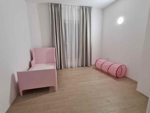 Stan na prodaju u Beogradu, Dedinje, 180m2, cena 900000 evra