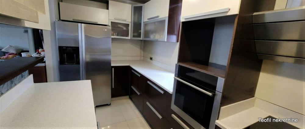 Stan na prodaju u Beogradu, Retenzija blok 9B, 167m2, cena 575000 evra