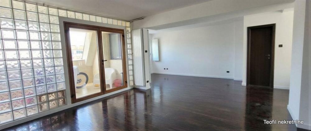 Stan na prodaju u Beogradu, Retenzija blok 9B, 167m2, cena 575000 evra
