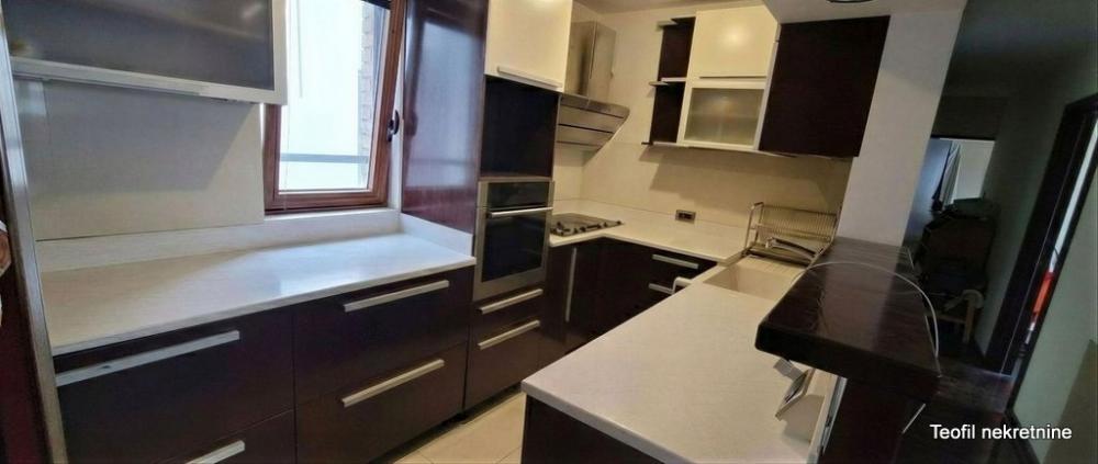 Stan na prodaju u Beogradu, Retenzija blok 9B, 167m2, cena 575000 evra