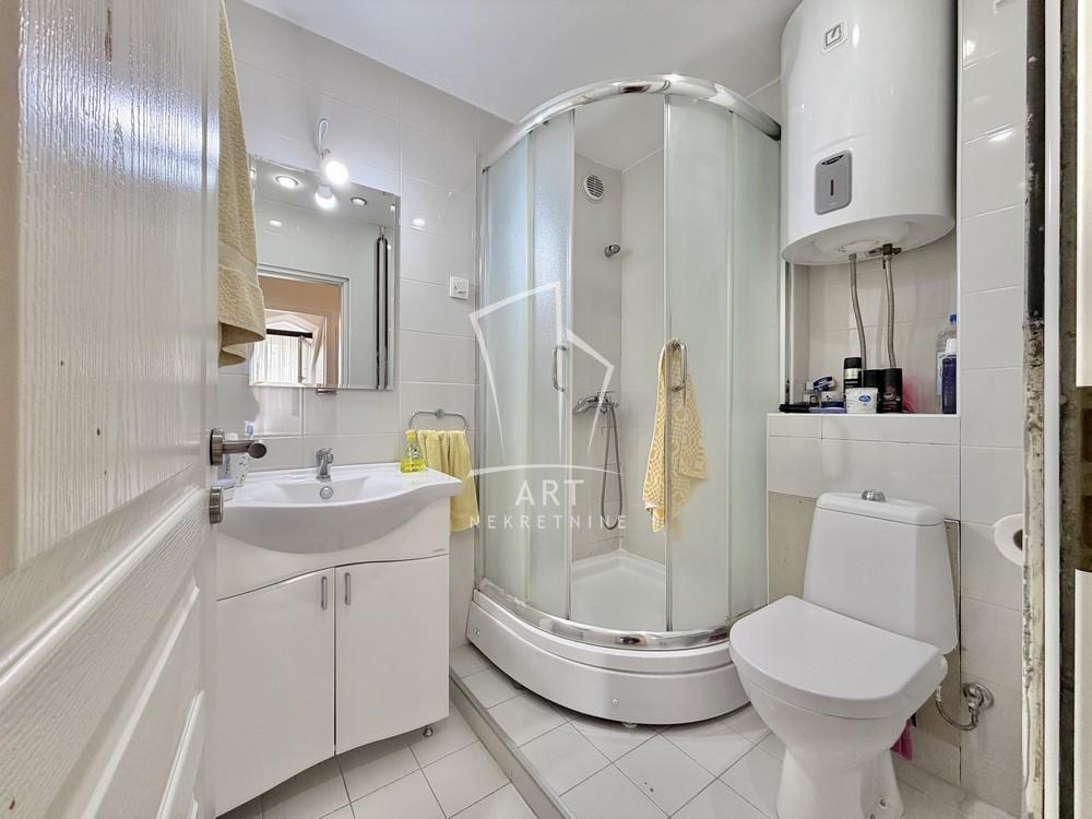 Stan na prodaju u Beogradu, Mirijevo, 130m2, cena 360000 evra