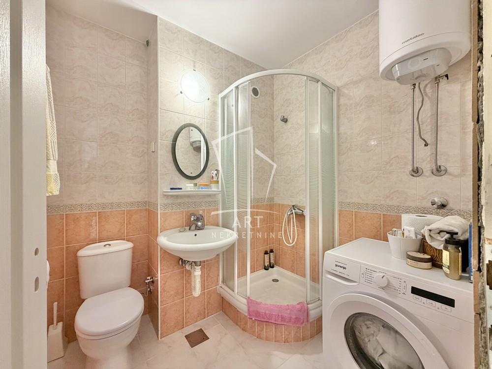 Stan na prodaju u Beogradu, Mirijevo, 130m2, cena 360000 evra