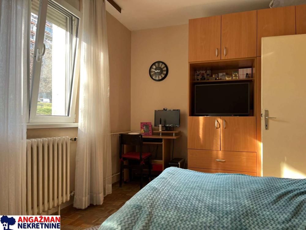 Stan na prodaju u Beogradu, Medaković 3, trosoban, 78m2, cena 237000 evra