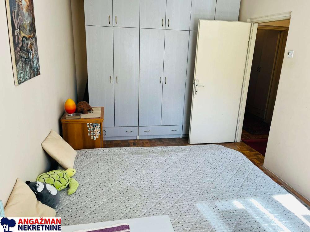 Stan na prodaju u Beogradu, Medaković 3, trosoban, 78m2, cena 237000 evra