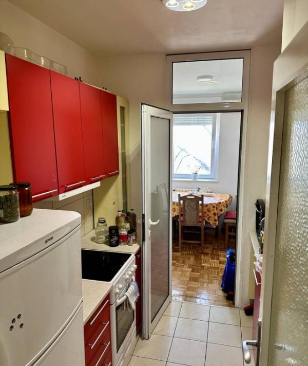 Stan na prodaju u Beogradu, Zemun, dvosoban, 50m2, cena 99000 evra
