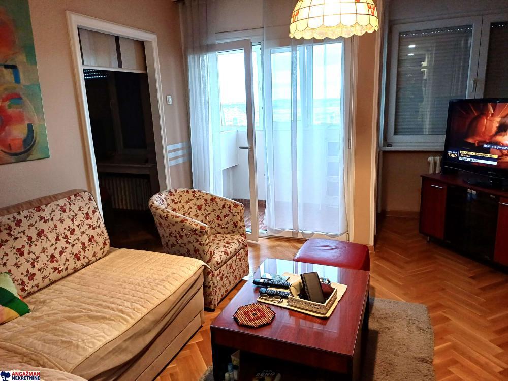 Stan na prodaju u Beogradu, Novi Beograd blok 23, jednoiposoban, 43m2, cena 195000 evra