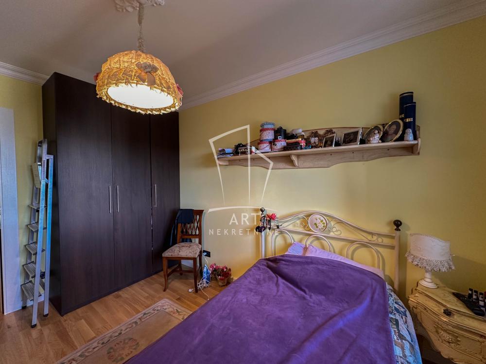 Stan na prodaju u Beogradu, Crveni Krst, cetvorosoban, 97m2, cena 405000 evra