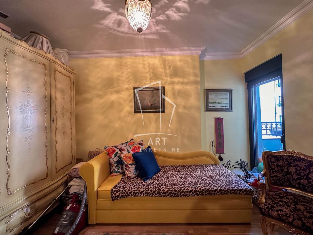 Stan na prodaju u Beogradu, Crveni Krst, cetvorosoban, 97m2, cena 405000 evra
