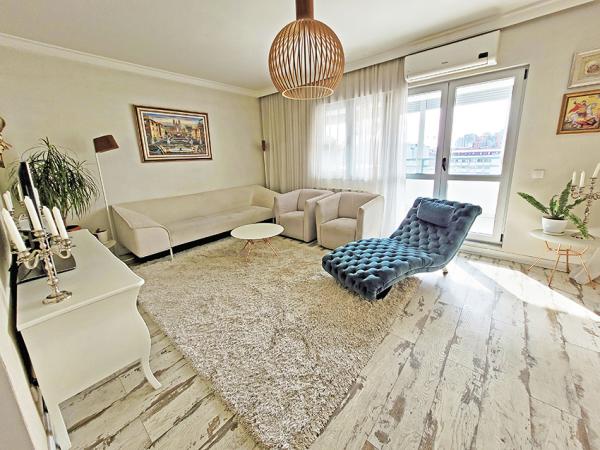 Stan na prodaju u Beogradu, Trošarina, trosoban, 90m2, cena 327000 evra