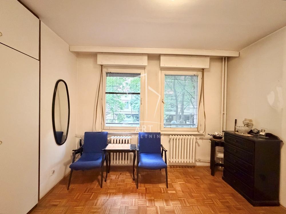 Stan na prodaju u Beogradu, Novi Beograd, troiposoban, 93m2, cena 335000 evra