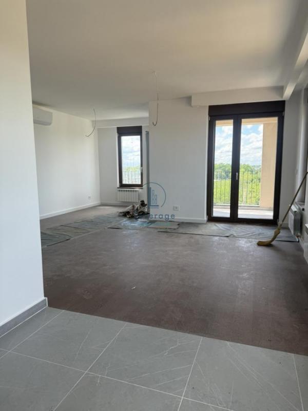 Stan na prodaju u Beogradu, Bežanijska kosa, cetvorosoban, 103m2, cena 382173 evra