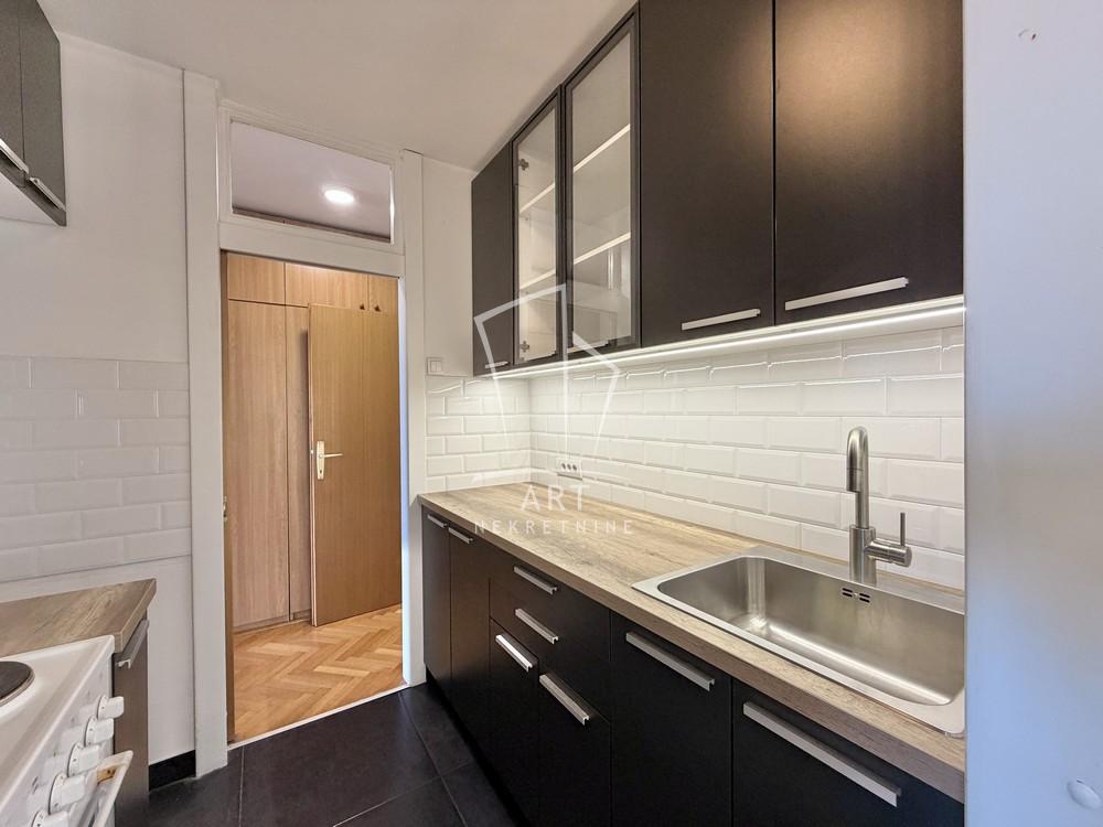 Stan na prodaju u Beogradu, Palilula, trosoban, 90m2, cena 355000 evra