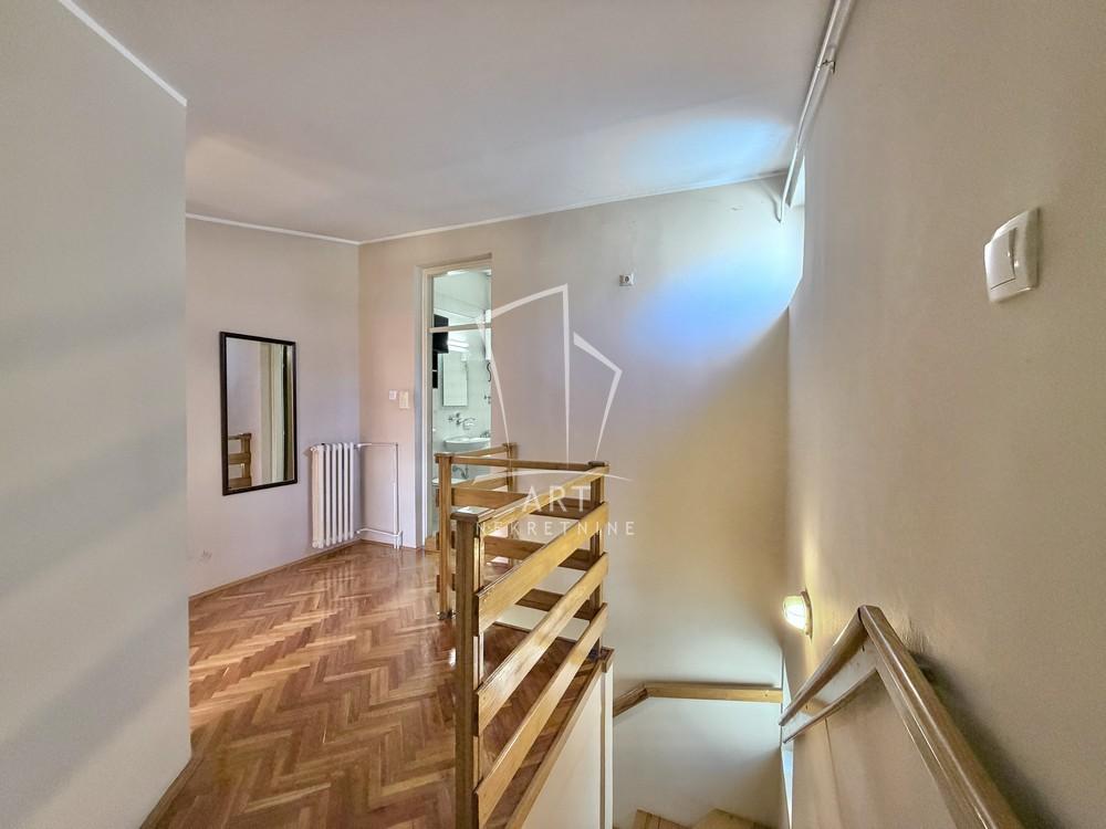 Stan na prodaju u Beogradu, Palilula, trosoban, 90m2, cena 355000 evra