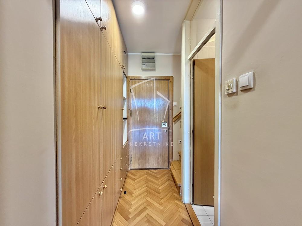 Stan na prodaju u Beogradu, Palilula, trosoban, 90m2, cena 355000 evra