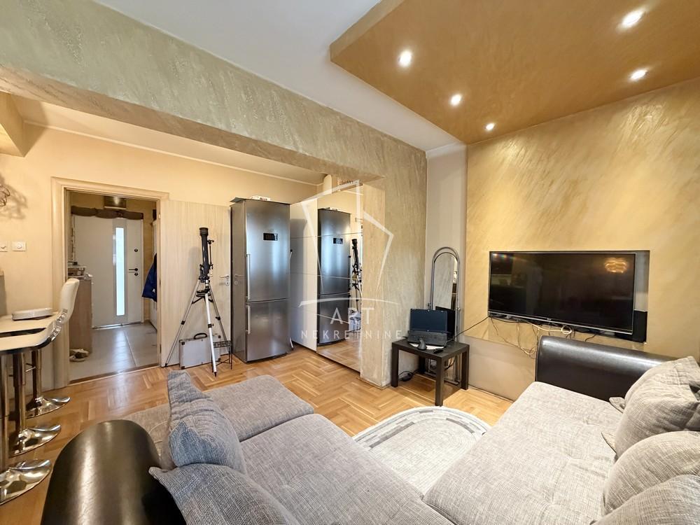 Stan na prodaju u Beogradu, Novi Beograd, dvosoban, 47m2, cena 145000 evra