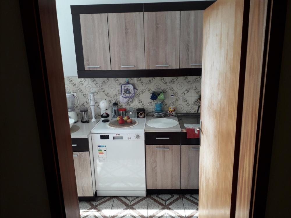 Stan na prodaju u Beogradu, Labudovo brdo, troiposoban, 83m2, cena 240000 evra