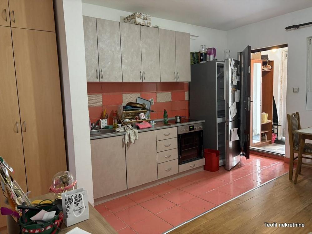 Stan na prodaju u Beogradu, Višnjica, jednoiposoban, 42m2, cena 81000 evra