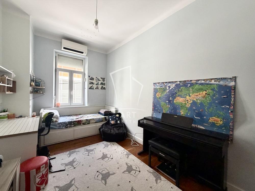 Stan na prodaju u Beogradu, Vračar, trosoban, 89m2, cena 375000 evra