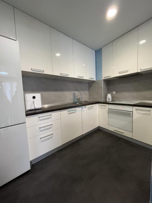 Stan na prodaju u Beogradu, Novi Beograd blok 65, trosoban, 100m2, cena 590000 evra