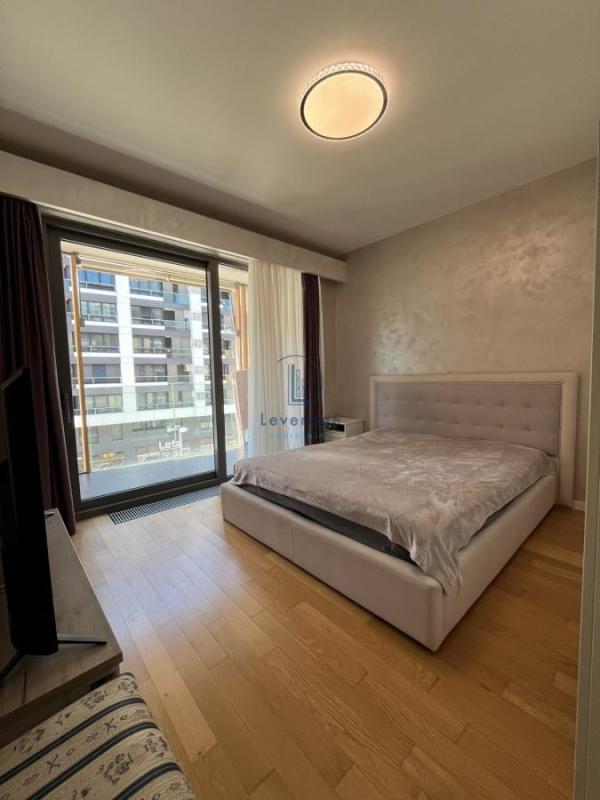 Stan na prodaju u Beogradu, Novi Beograd blok 65, trosoban, 100m2, cena 590000 evra