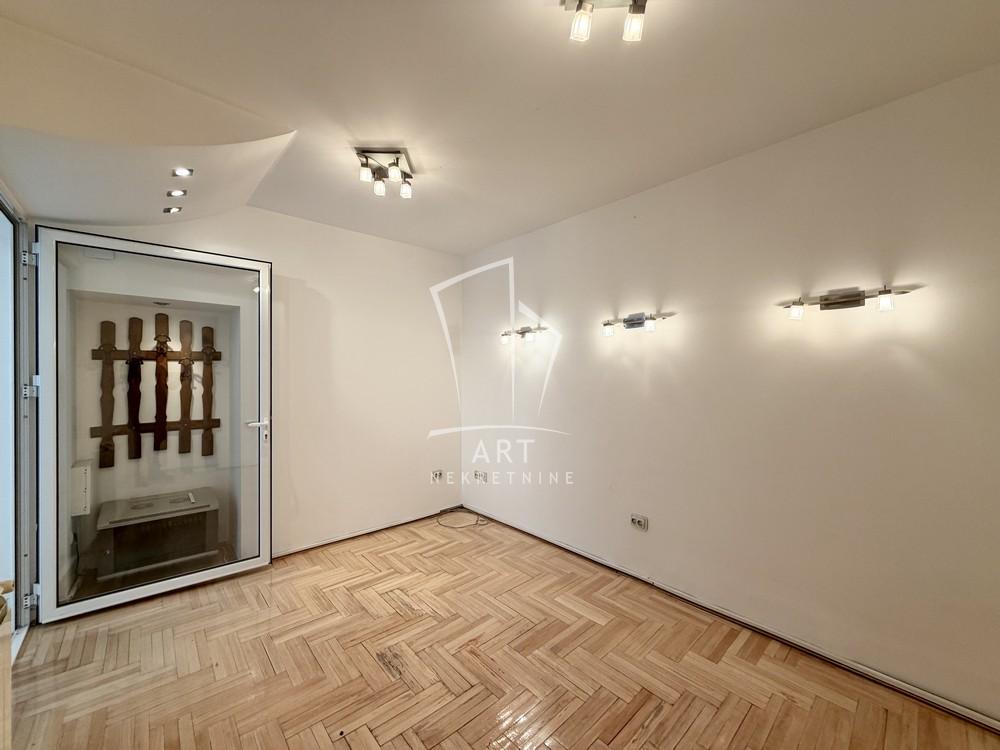 Stan na prodaju u Beogradu, Savski venac, dvosoban, 53m2, cena 159000 evra