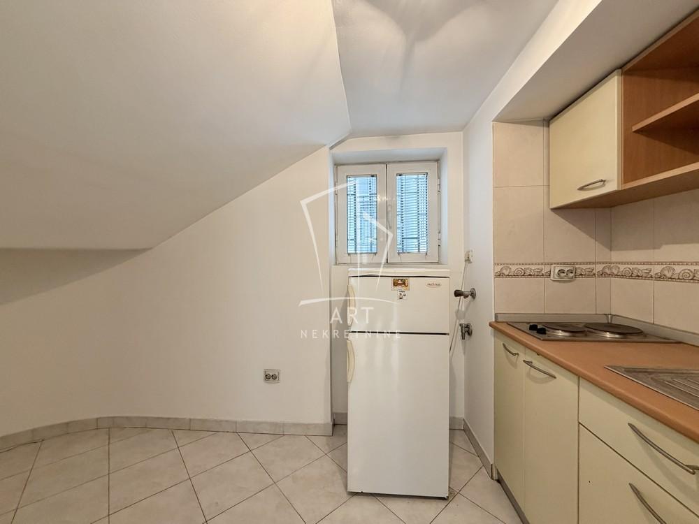 Stan na prodaju u Beogradu, Savski venac, dvosoban, 53m2, cena 159000 evra