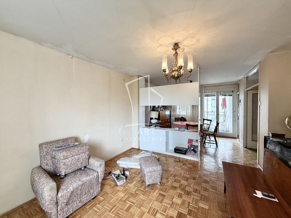 Stan na prodaju u Beogradu, Novi Beograd blok 62, dvoiposoban, 71m2, cena 210000 evra
