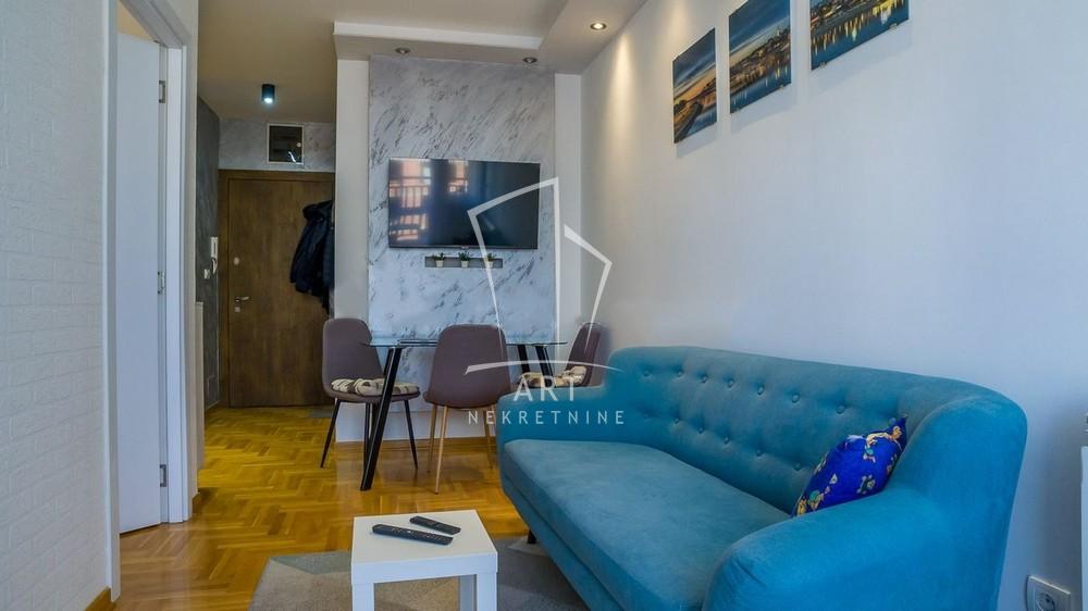 Stan na prodaju u Beogradu, Banjica, jednoiposoban, 31m2, cena 140000 evra