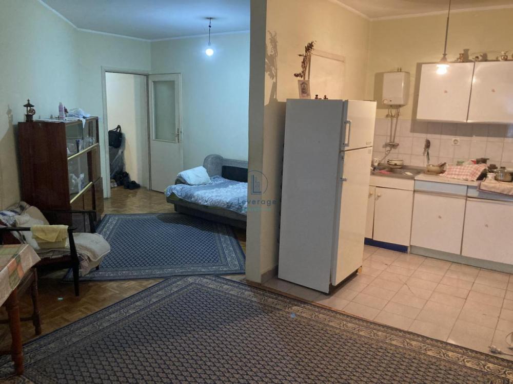 Stan na prodaju u Beogradu, Novi Beograd blok 11 (Hotel Jugoslavija), dvosoban, 48m2, cena 167900 evra