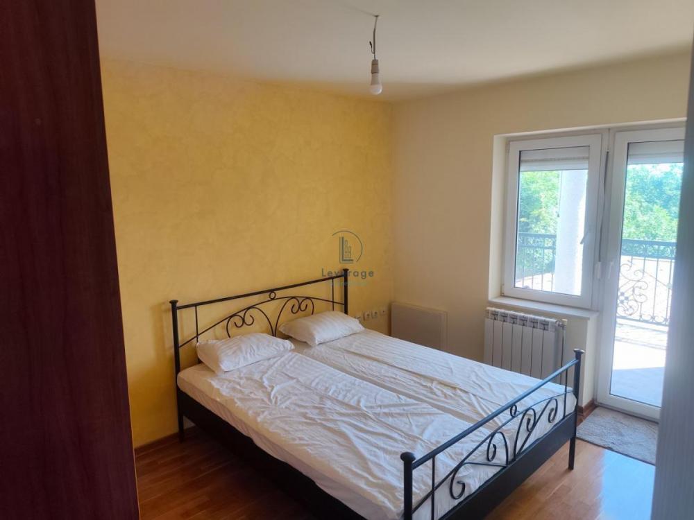 Stan na prodaju u Beogradu, Jajinci, cetvorosoban, 115m2, cena 301600 evra