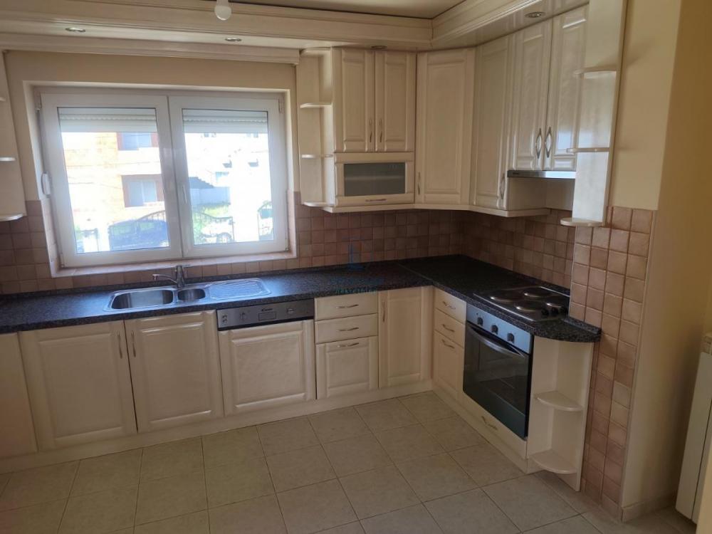 Stan na prodaju u Beogradu, Jajinci, cetvorosoban, 115m2, cena 301600 evra