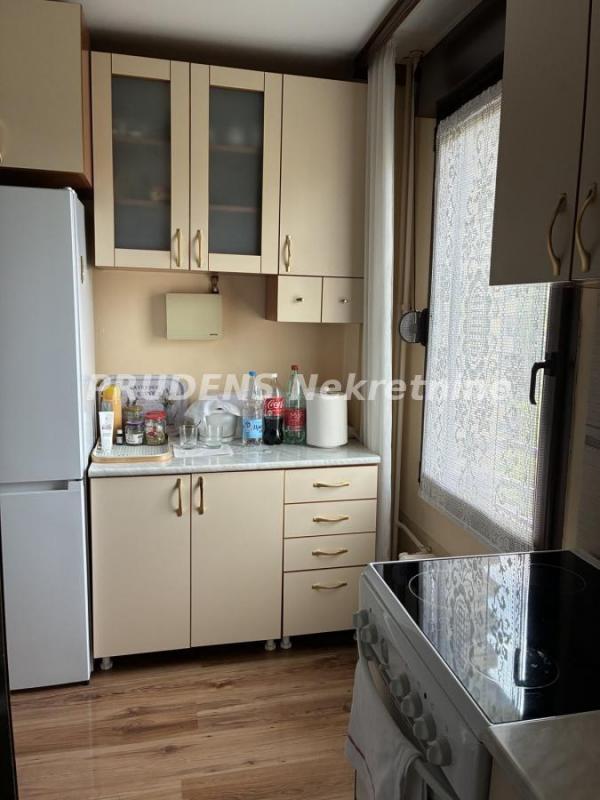 Stan na prodaju u Beogradu, Cerak vinogradi, cetvorosoban, 94m2, cena 270000 evra