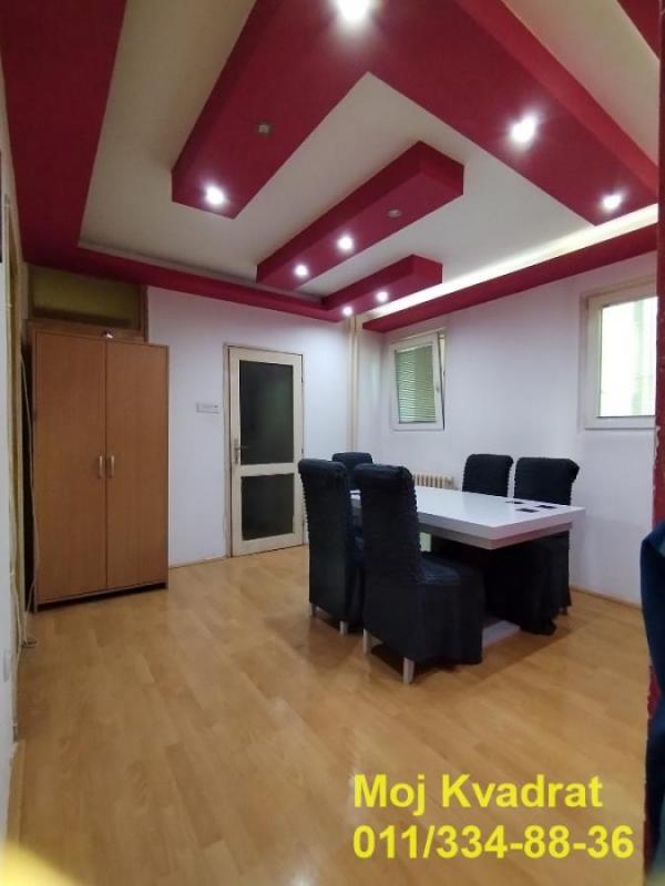 Stan na prodaju u Beogradu, Novi Beograd blok 70 (Kineski TC), trosoban, 106m2, cena 325000 evra