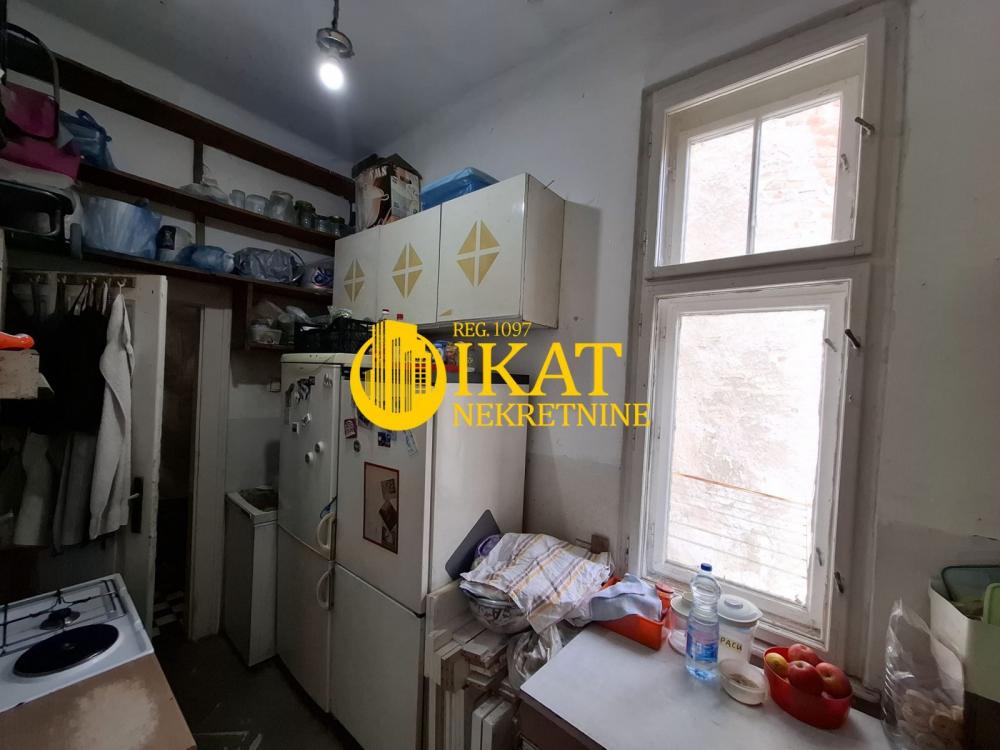 Stan na prodaju u Beogradu, Vračar, cetvorosoban, 107m2, cena 485000 evra