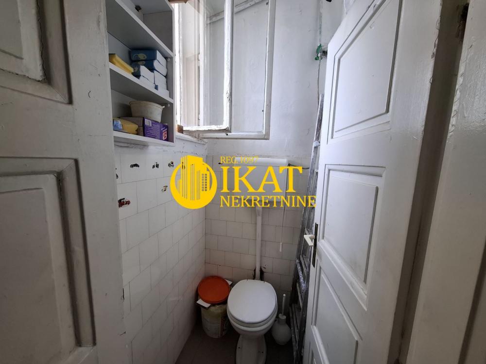 Stan na prodaju u Beogradu, Vračar, cetvorosoban, 107m2, cena 485000 evra