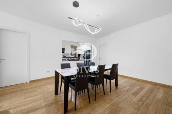 Stan na prodaju u Beogradu, Crveni Krst, cetvorosoban, 118m2, cena 470000 evra