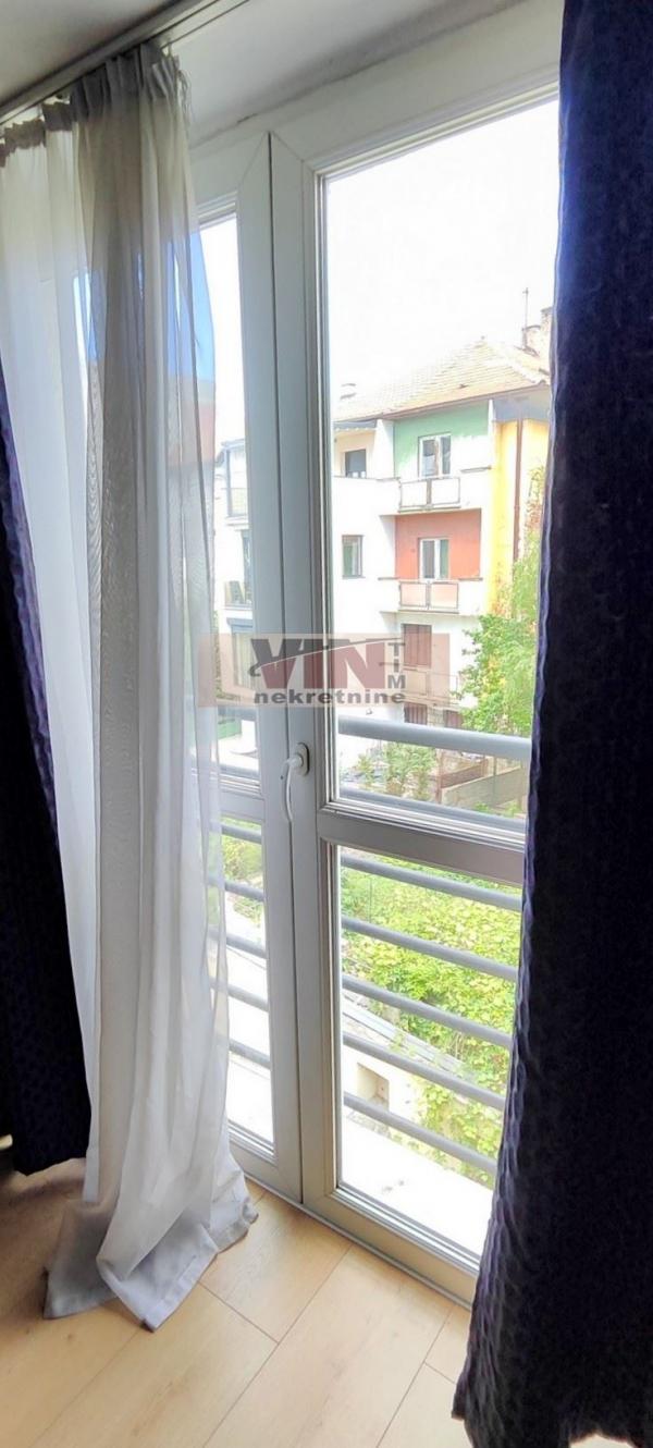 Stan na prodaju u Beogradu, Bulevar oslobođenja Beograd, jednosoban, 33m2, cena 129000 evra