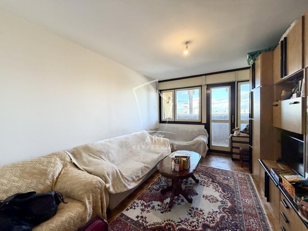 Stan na prodaju u Beogradu, Zemun, troiposoban, 62m2, cena 250000 evra