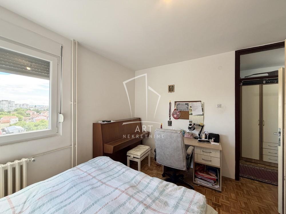 Stan na prodaju u Beogradu, Zemun, troiposoban, 62m2, cena 250000 evra