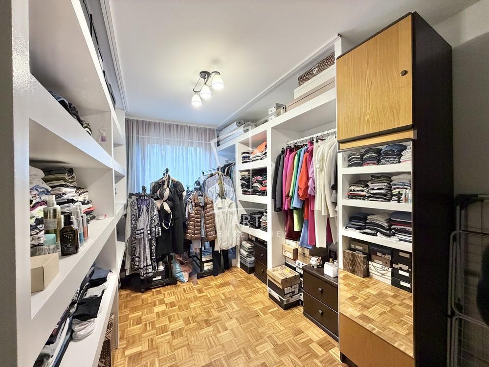 Stan na prodaju u Beogradu, Banjica, cetvorosoban, 85m2, cena 255000 evra