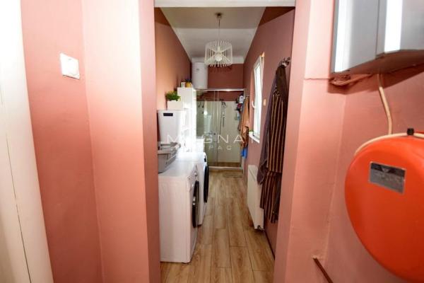 Stan na prodaju u Beogradu, Stari grad, troiposoban, 77m2, cena 296000 evra