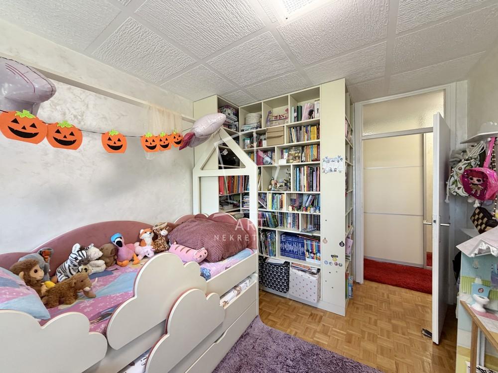 Stan na prodaju u Beogradu, Nova Galenika, troiposoban, 62m2, cena 235000 evra