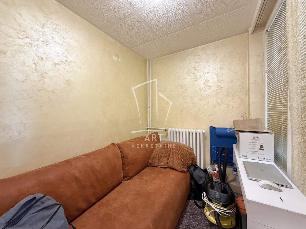 Stan na prodaju u Beogradu, Nova Galenika, troiposoban, 62m2, cena 235000 evra
