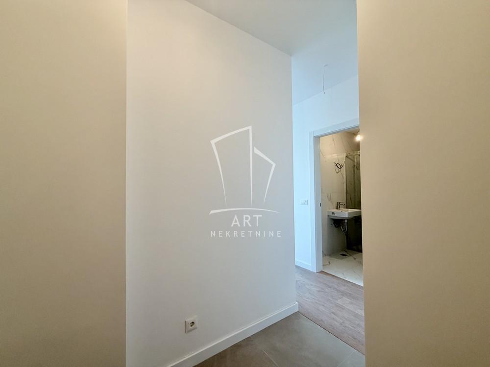 Stan na prodaju u Beogradu, Zemun, jednoiposoban, 30m2, cena 156000 evra